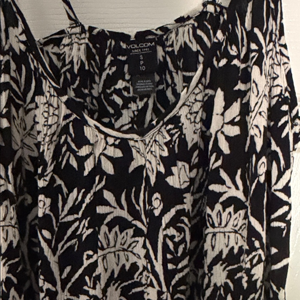 Black and Cream Floral Slip Dress - Picture 3 of 6